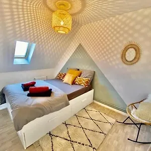 https://grand-palais-5-bedroom-house-8-beds.lillehotels.org